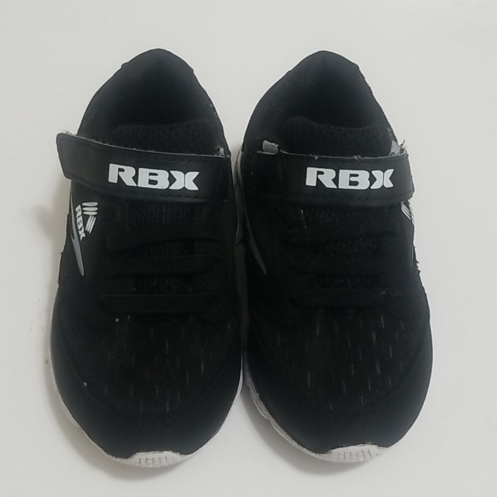 Boys size 7 shoe